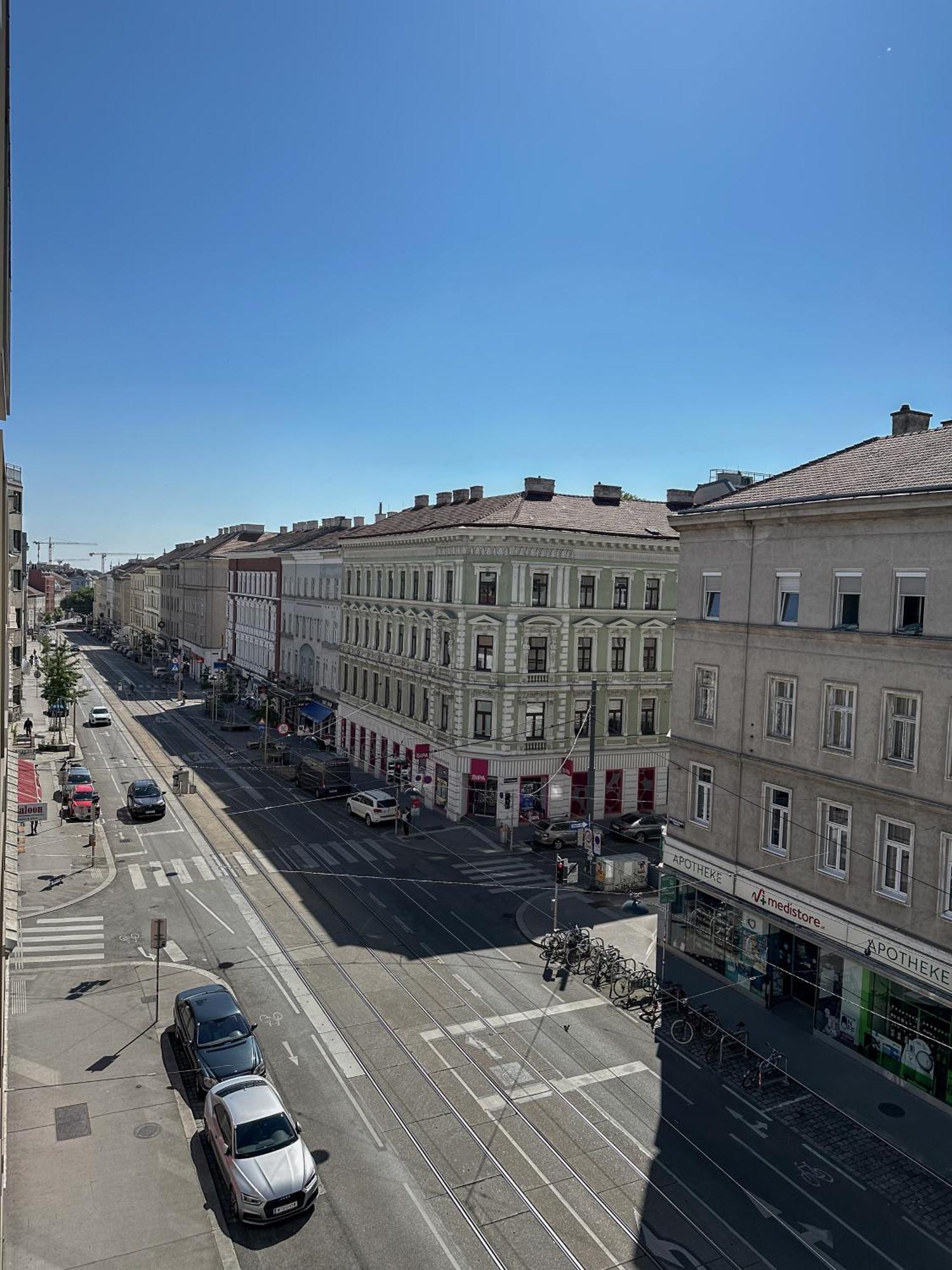 Vienna Sunny Side Up Apartments Bagian luar foto