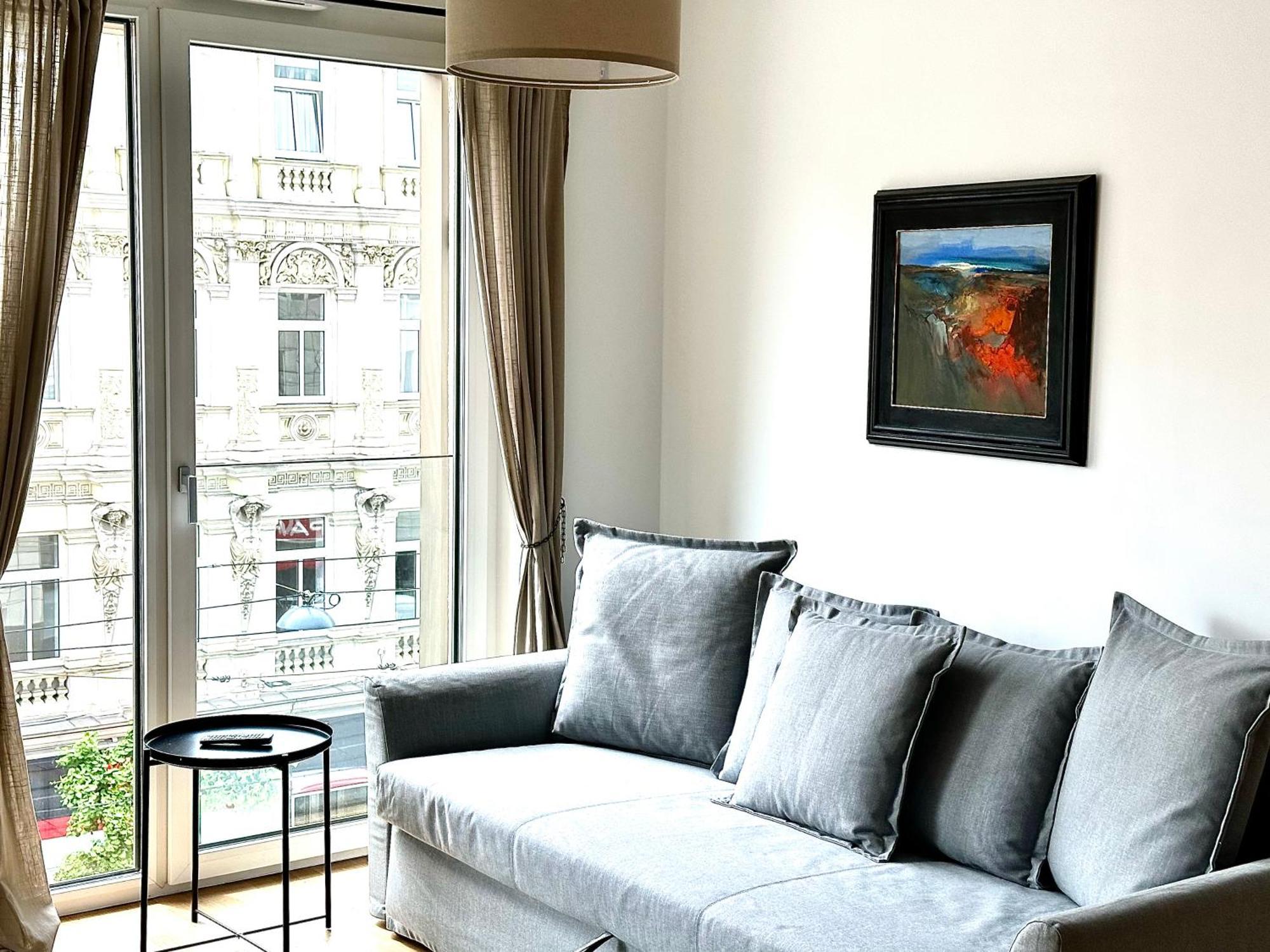 Vienna Sunny Side Up Apartments Bagian luar foto