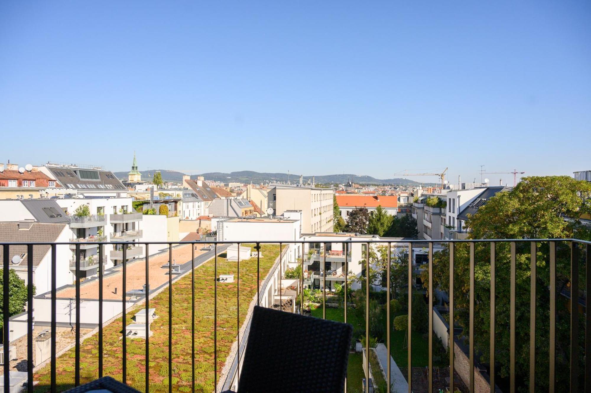 Vienna Sunny Side Up Apartments Bagian luar foto