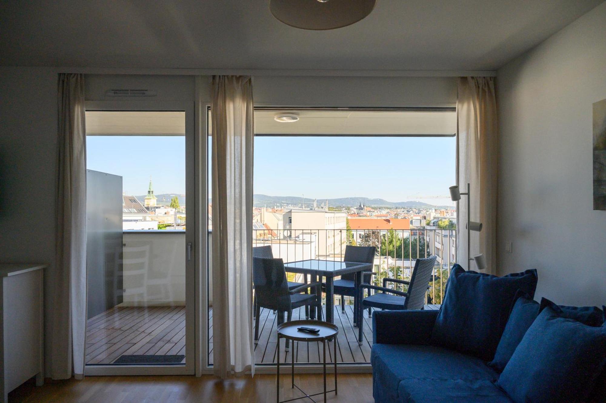 Vienna Sunny Side Up Apartments Bagian luar foto