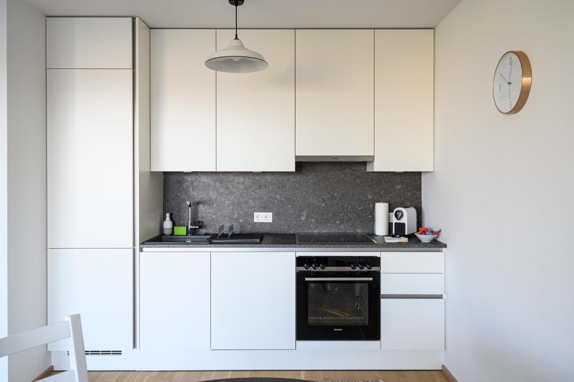 Vienna Sunny Side Up Apartments Bagian luar foto