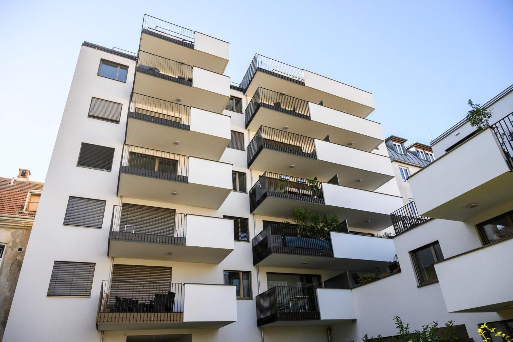 Vienna Sunny Side Up Apartments Bagian luar foto