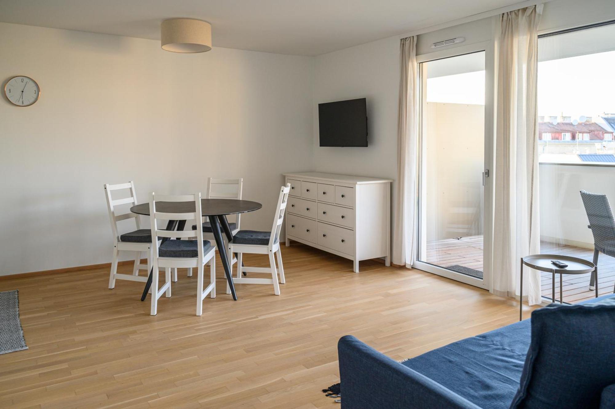 Vienna Sunny Side Up Apartments Bagian luar foto